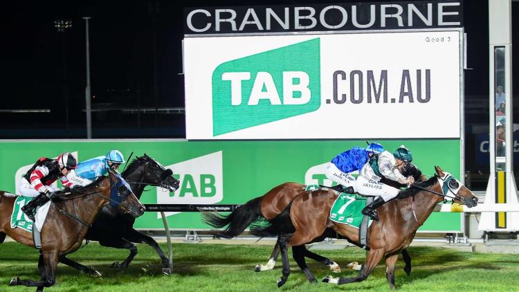 cranbourne horse racing